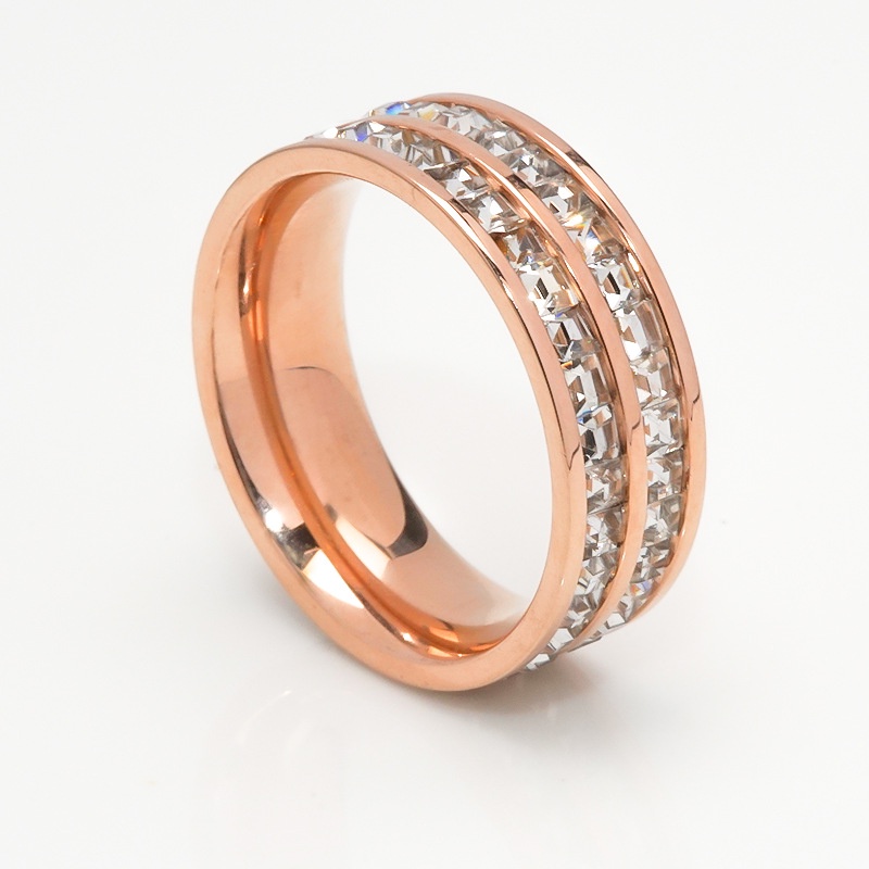 Nhẫn Đôi Bằng Thép Titan Không Gỉ Đính Kim Cương Giả Phủ Toàn Bộ Hàng