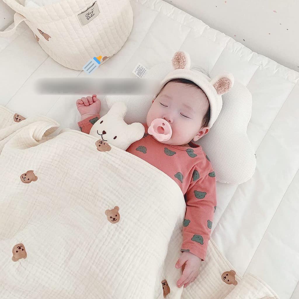 Chăn xô 6 Lớp Chezbebe thêu gấu Shegomi