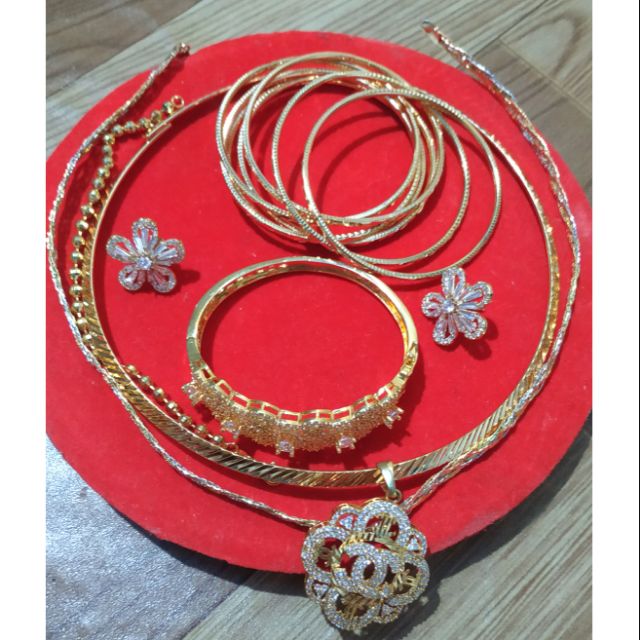 Thanh lý trang sức xi mạ