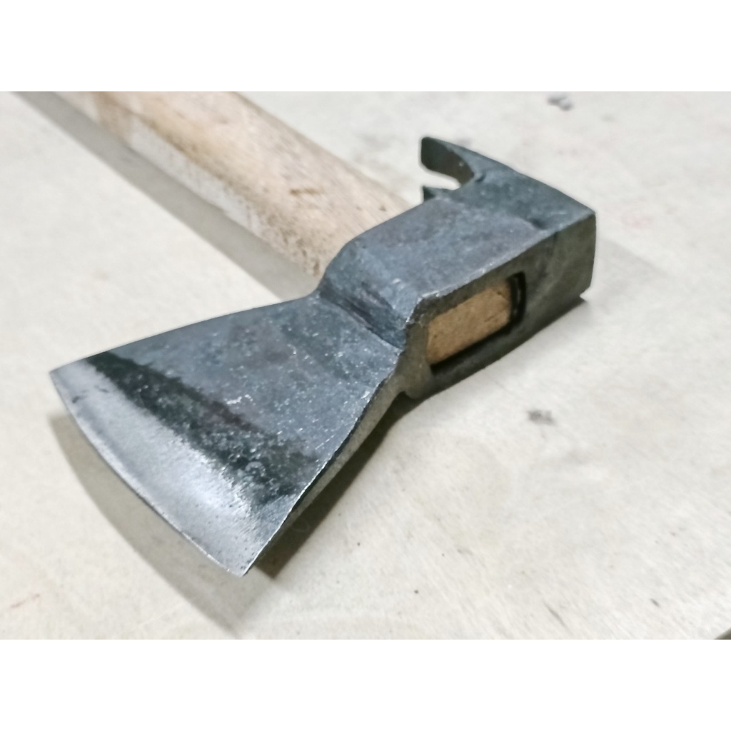 Búa rìu nhíp đen 0.8 kg