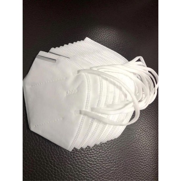 Khẩu trang KN95 có van thở, khẩu trang N95 không có van chống bụi mịn và kháng khuẩn tối ưu | BigBuy360 - bigbuy360.vn