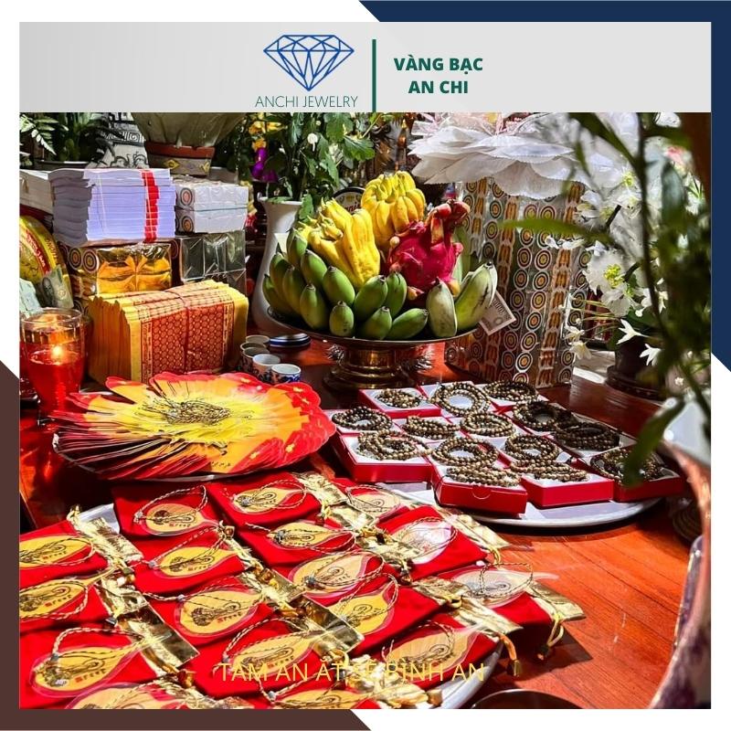 Vòng tay trầm hương hoa sen, chuỗi trầm 108 hạt nhỏ cho nữ  Anchi Jewelry