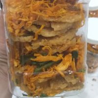 Hũ 300g cơm cháy lắc khô gà