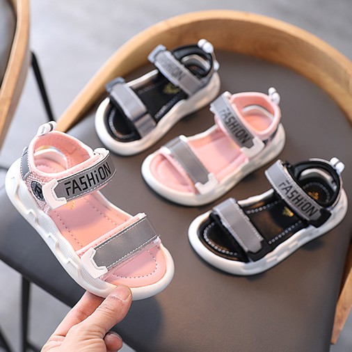 sandal bé gái size 26-36 đế nhẹ