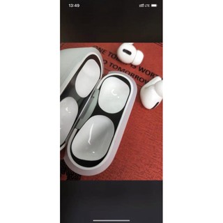 Miếng dán chống bẩn Airpod pro - ĐẸP