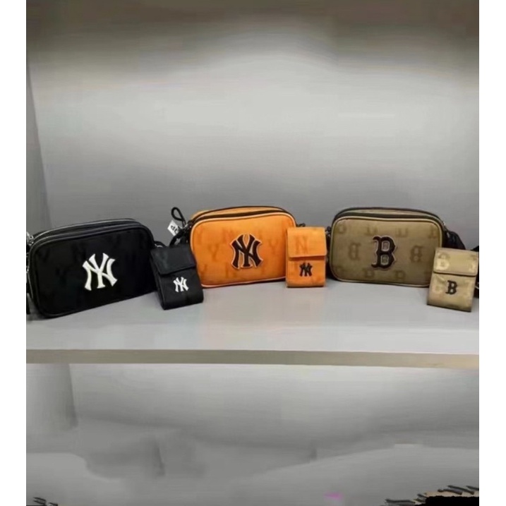 Túi đeo chéo M L B hoạ tiết monogram hàng Quảng Châu cao cấp dành cho cả nam và nữ phong cách Hàn Quốc.