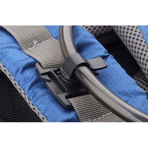 Kẹp giữ dây ống gắn balo độc đáo tiện dụng