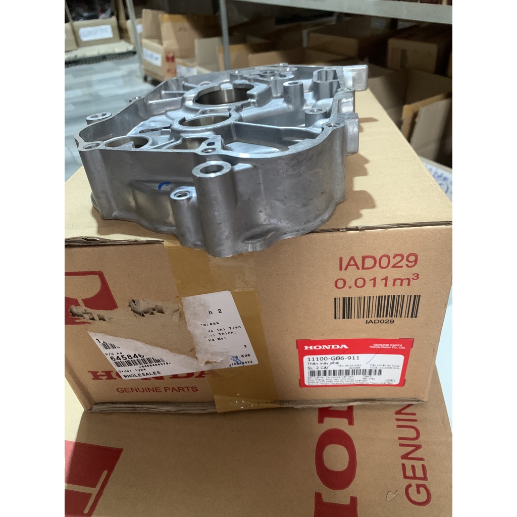 Lốc máy bên phải HONDA DREAM, Wave Anlpha đời Cũ. 11100GB6911