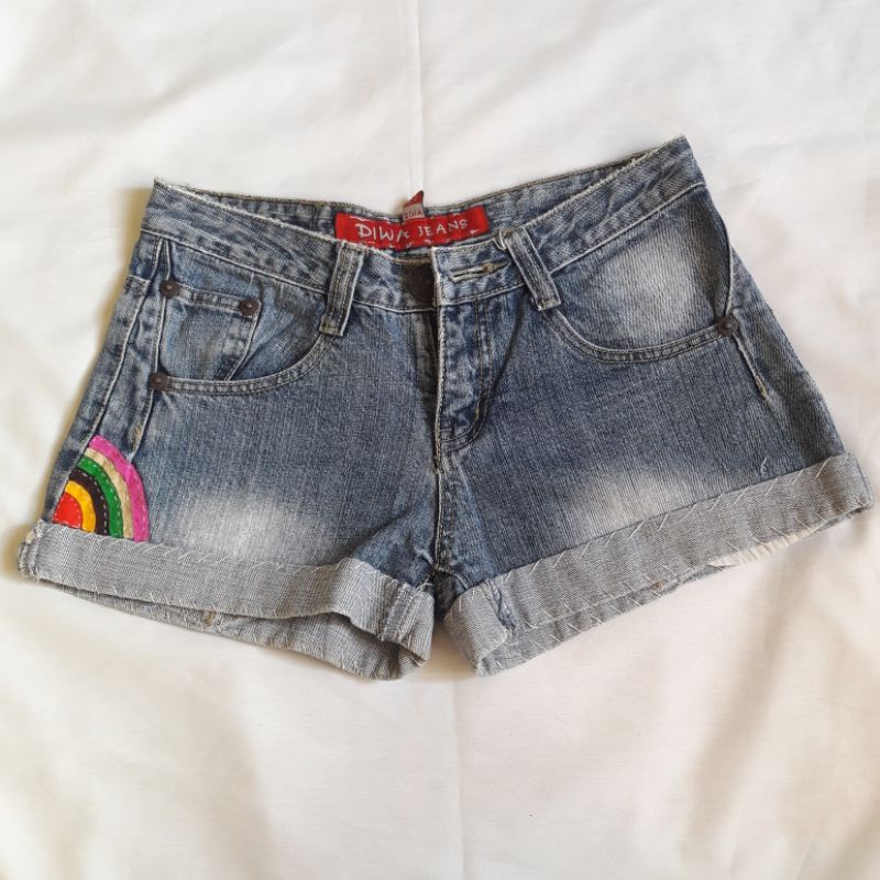 Quần short jeans nữ cá tính 2hand
