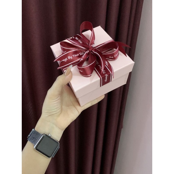 Hộp đựng son kem dài có hoa + nơ chữ siêu đẹp sỉ 0973163558.