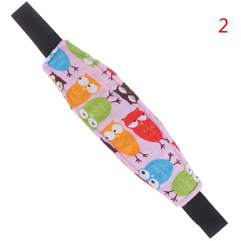 Dây đai an toàn cho em bé khi ngồi xe hơi