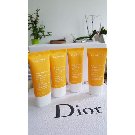 Sữa tắm chứa tinh dầu Clarins Bain aux Plantes “Tonic” 30ml
