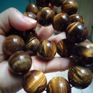 Vòng đá mắt hổ size lớn nhất