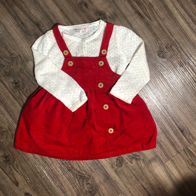 Thanh lý set váy bé gái 9/12m