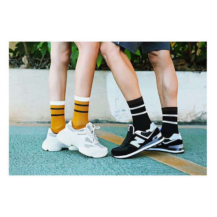 Vớ Tất thể thao cao cổ Nam Nữ phong cách trẻ trung và năng động.