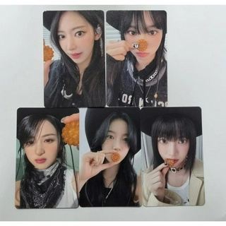 Có sẵn card pre unforgiven - le sserafim hàng của weverse