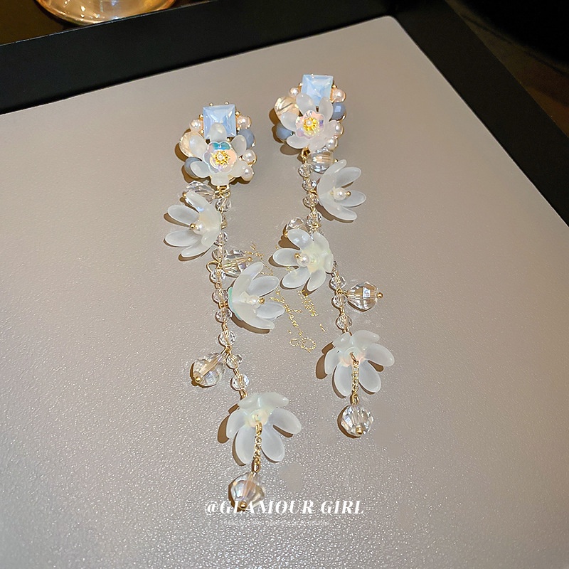 Bông Tai Bạc Hình Hoa Đính Ngọc Trai Phối Tua Rua Xinh Xắn Thời Trang