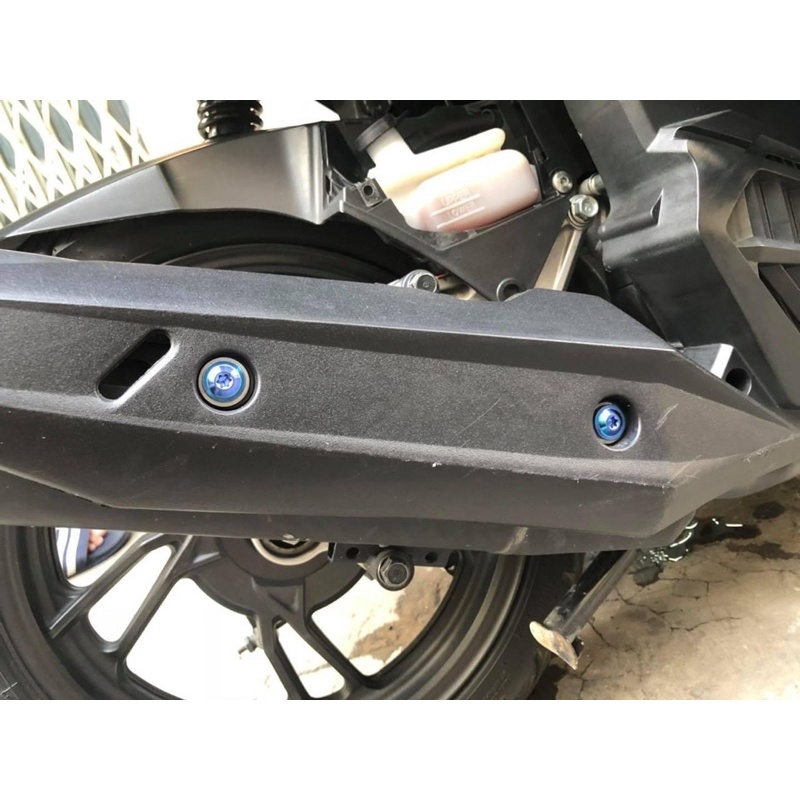 Ốc Titan GR5 6ly15 gắn che pô và đuôi pô Vario 2018-2021