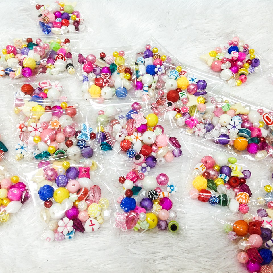 Combo gói hạt cườm nhựa nhiều màu đủ kiểu dáng dễ thương,bộ xỏ vòng cho bạn gái siêu cute