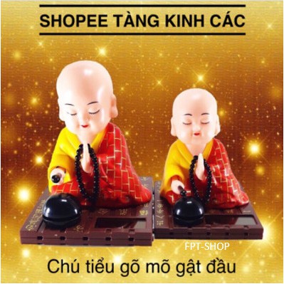 Tượng may mắn Chú Tiểu Gõ Mõ Tụng Kinh trang trí xe hơi, phong thủy, bàn làm việc hoạt động năng lượng mặt trời