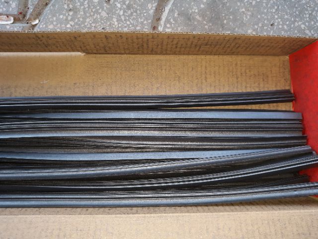 LƯỠI GẠT MƯA MỀM WURTH -DÙNG CHO GẠT XƯƠNG MỀM SILICON