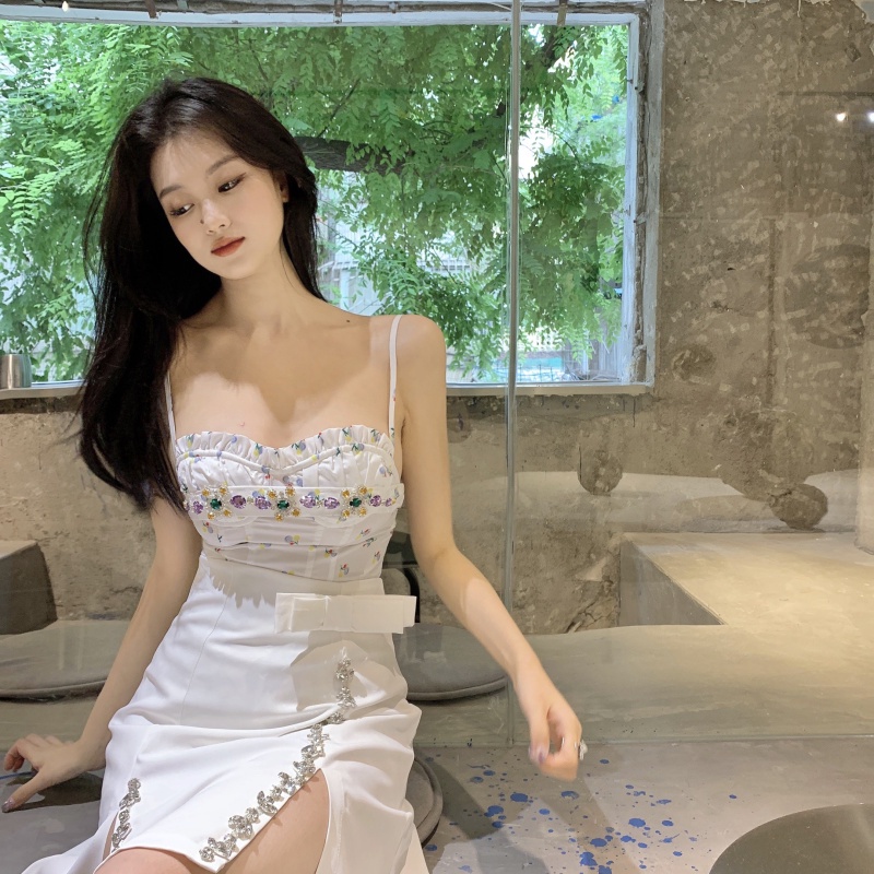 Bộ Áo Ống Mùa Hè 2021 + Chân Váy Xẻ Tà Kiểu Pháp Cho Nữ