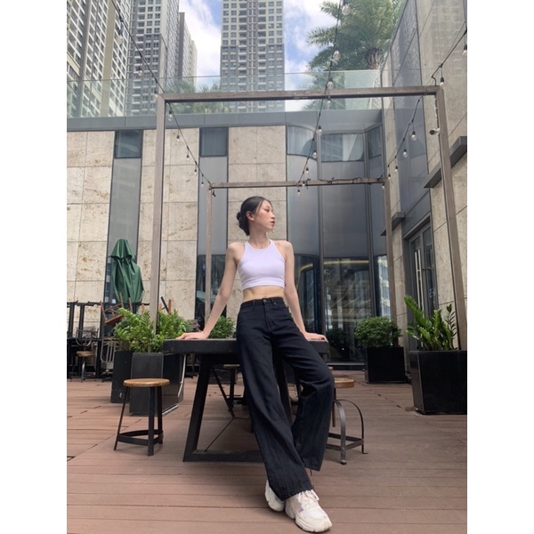 Quần jeans ống suông của Pradies