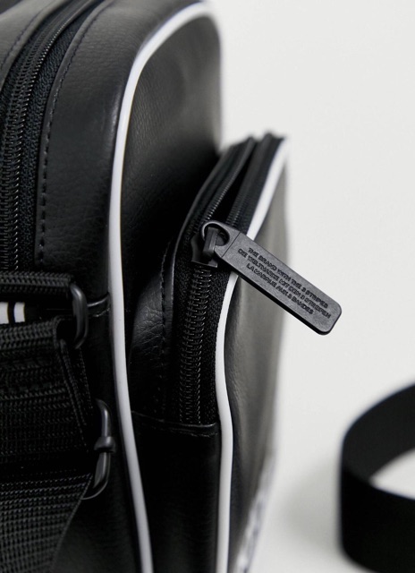 [ GIẢM 20k cho follower] Túi đeo chéo / túi mini bag ( trắng / đen ) | BigBuy360 - bigbuy360.vn