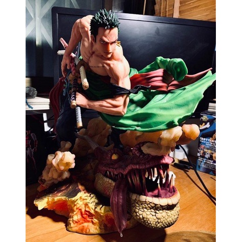 Mô hình one piece nhân vật roronoa zoro zoro cưỡi khủng long khổng lồ 50cm đồ chơi