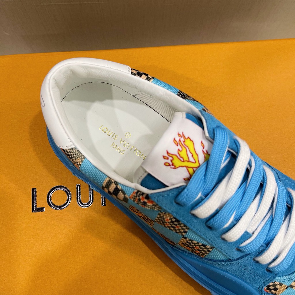 Giày sneakers nam da thật Louis Vuitton LV thiết kế thể thao, màu sắc tươi sáng, độc đáo mang đến sự nổi bật