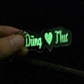 MÓC KHÓA DẠ QUANG PHÁT SÁNG trong tối in theo yêu cầu