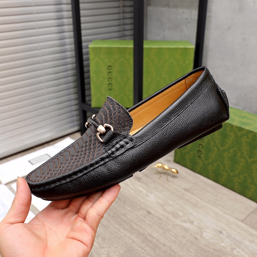 Giày tây lười nam da thật GUCCI GG GC mang đến sự thời thượng và thanh lịch với mặt da cao cấp