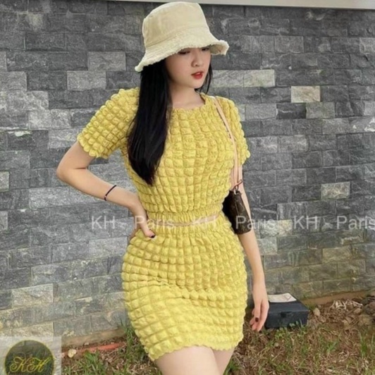 Sét xốp áo croptop tay ngắn phối chân váy body trơn cực xinh , chất thun xốp mềm mát tv