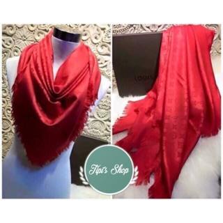 Khăn choàng cổ LV đỏ