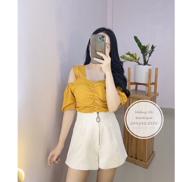 Áo trễ vai một bên kèm mút ngực