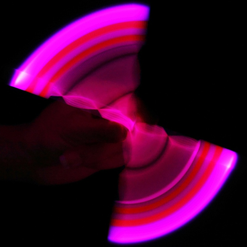 Bút Xoay Chuyên Nghiệp Không Trơn Với Lõi Đèn LED Cho Thi Đấu