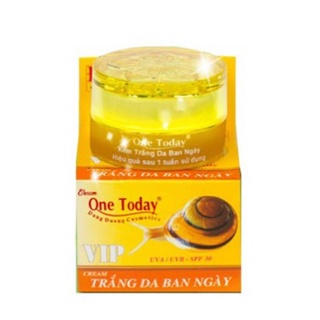Kem dưỡng trắng da ban ngày 15g.