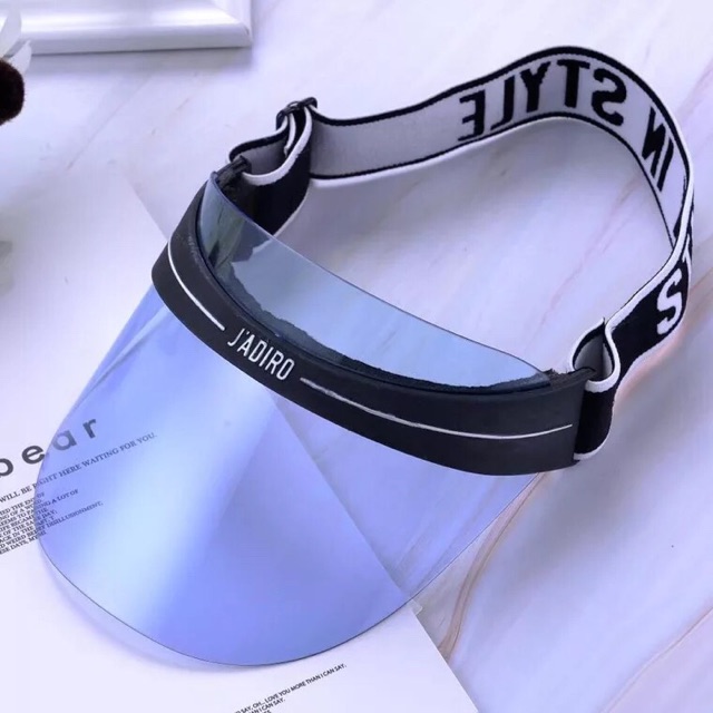 Nón nửa đầu thời trang