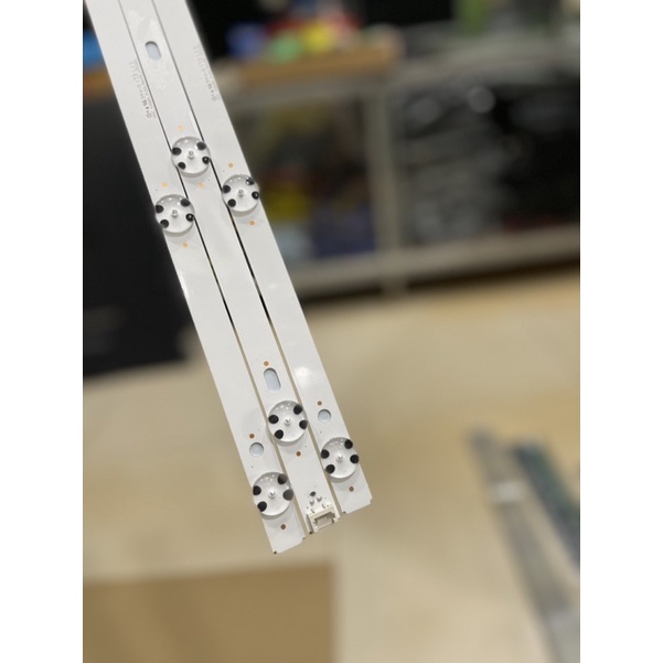 Bộ Led TV LG 43UJ632T bộ 3 thanh 7 bóng