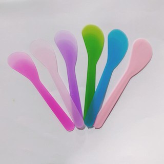 QUE ĐẮP MẶT - Bán Để Khách Dùng Kèm Với Ủ Trắng