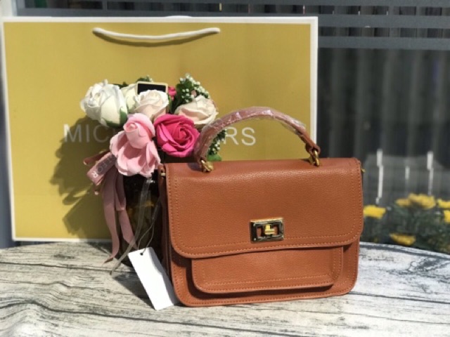 Túi đeo chéo Cn.K 𝐄𝐅𝐅𝐄𝐂𝐓 𝐁𝐔𝐂𝐊𝐋𝐄