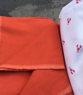 Vải linen ướt màu cam đất.