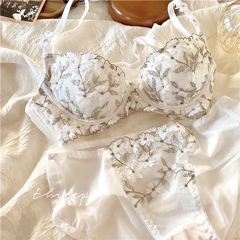Set bộ đồ lot thêu bông cao cấp có mút ngực dày có thể tháo rời QL005 | BigBuy360 - bigbuy360.vn