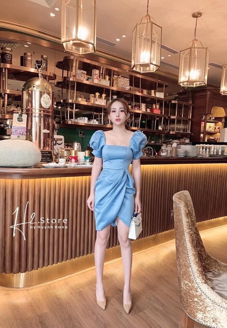 ĐẦM CỔ VUÔNG TAY PHỒNG | BigBuy360 - bigbuy360.vn
