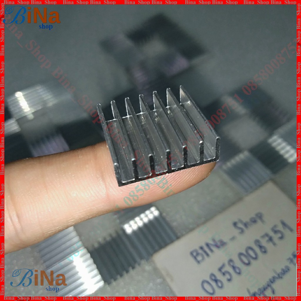 Nhôm tản nhiệt 6x20x20mm màu bạc