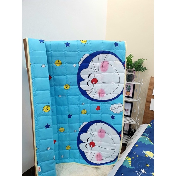 Chăn hè cho bé chất liệu cotton poly trần bông ba lớp siêu nhẹ, gấp gọn khi không sử dụng
