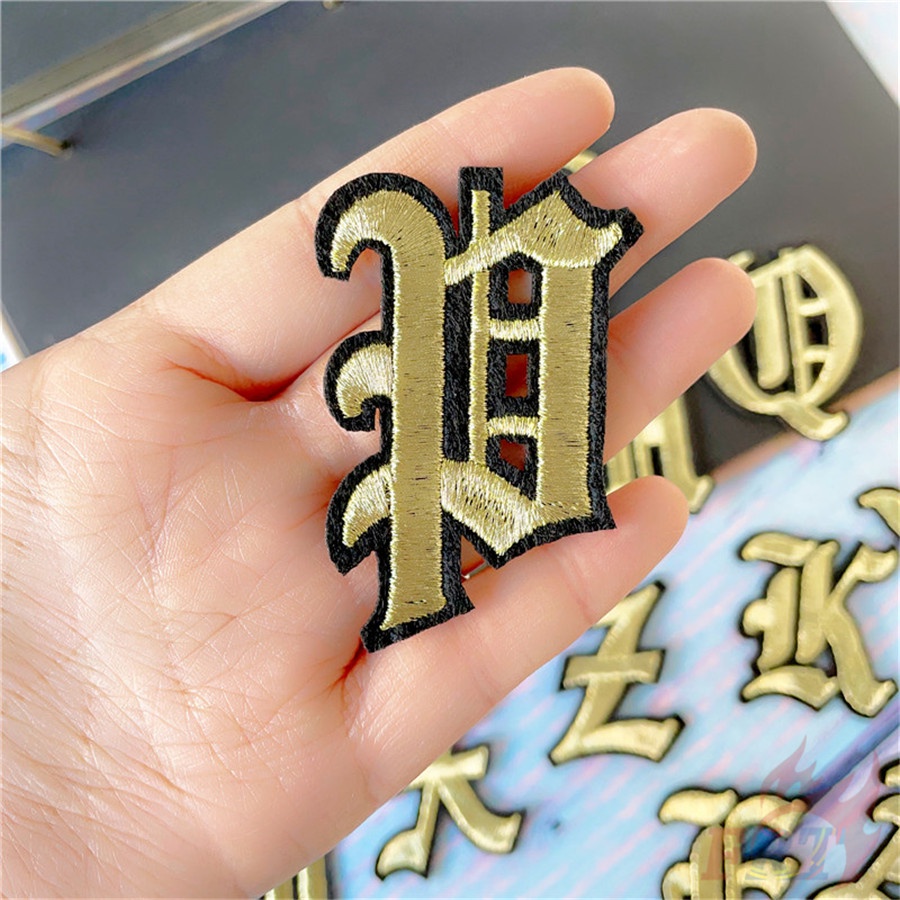 ☸ Sticker Ủi Thêu Chữ Cái Tiếng Anh Màu Vàng ☸ 1 Miếng Dán Ủi Quần Áo Hình Huy Hiệu