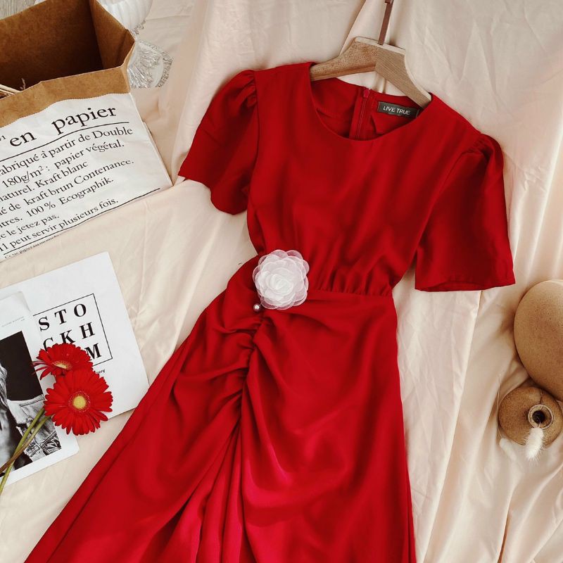 ĐẦM MIDI NHÚN THÂN ĐÍNH NGỌC KÈM TAG HOA