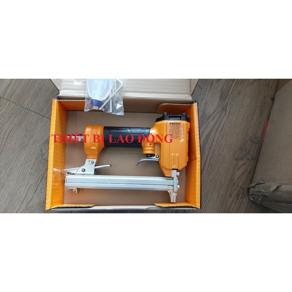 Súng bắn đinh U dùng hơi total APS06131-3