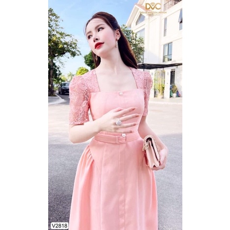 V2818 - váy xoè cổ vuông màu hồng